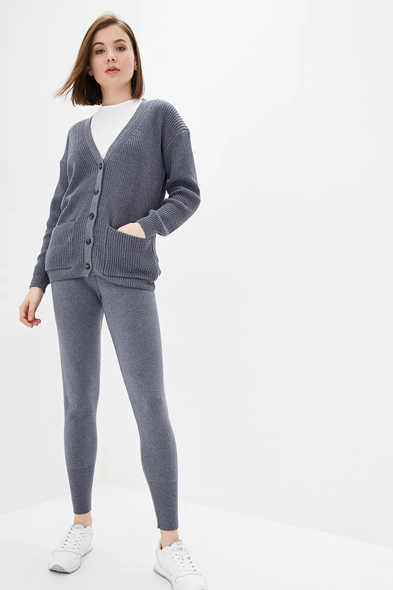 В'язаний костюм SEWEL SC778 42-44 Сірий
