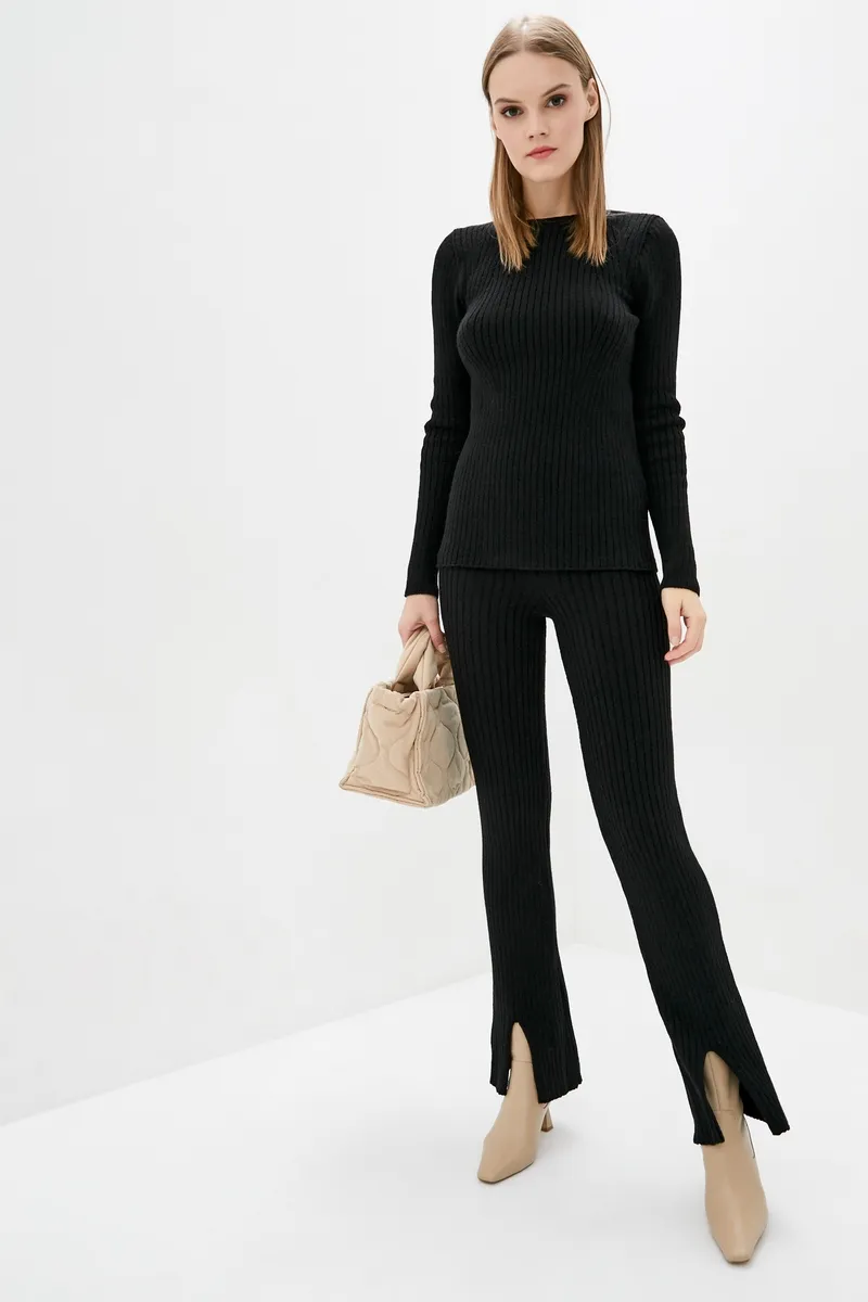 В'язаний костюм SEWEL SC849 42-44 Чорний