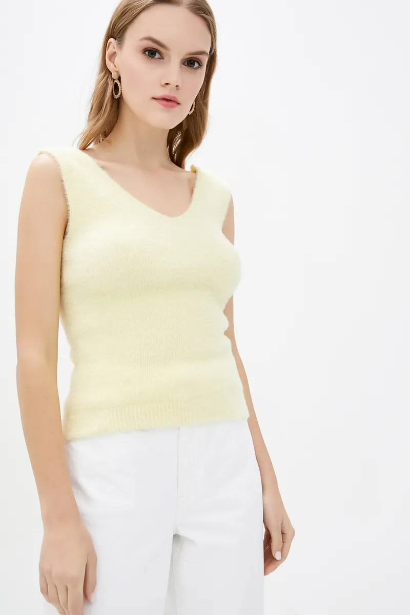 Майка SEWEL JW843 42-44 Лимонний