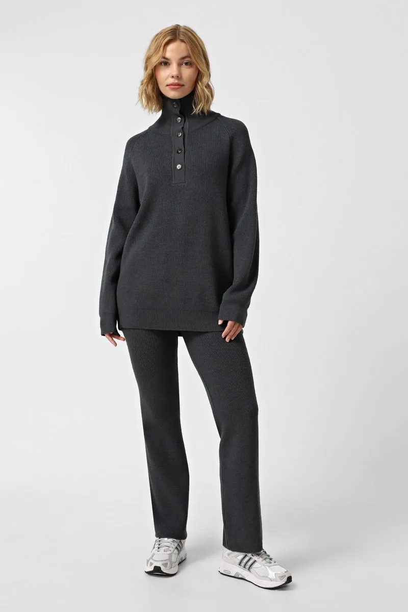 В'язаний костюм SEWEL SC967 42-44 Темно-сірий