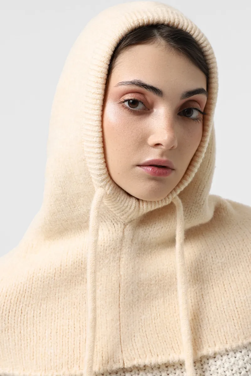 Капор SEWEL BW998 One Size Бежевий