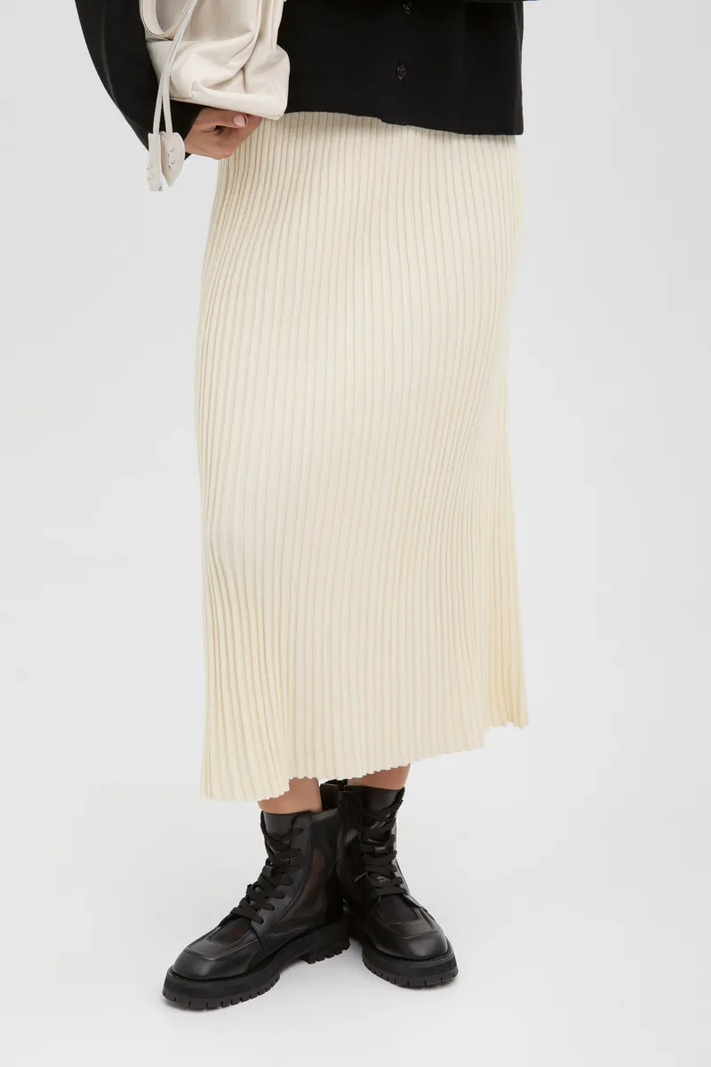 Спідниця SEWEL U1009 42-44 Білий