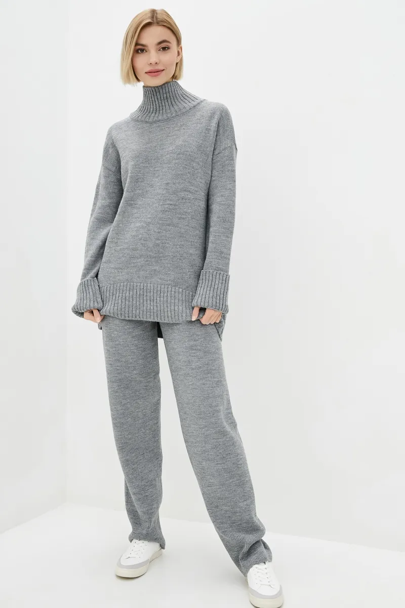 В'язаний костюм SEWEL SC867 42-44 Сірий